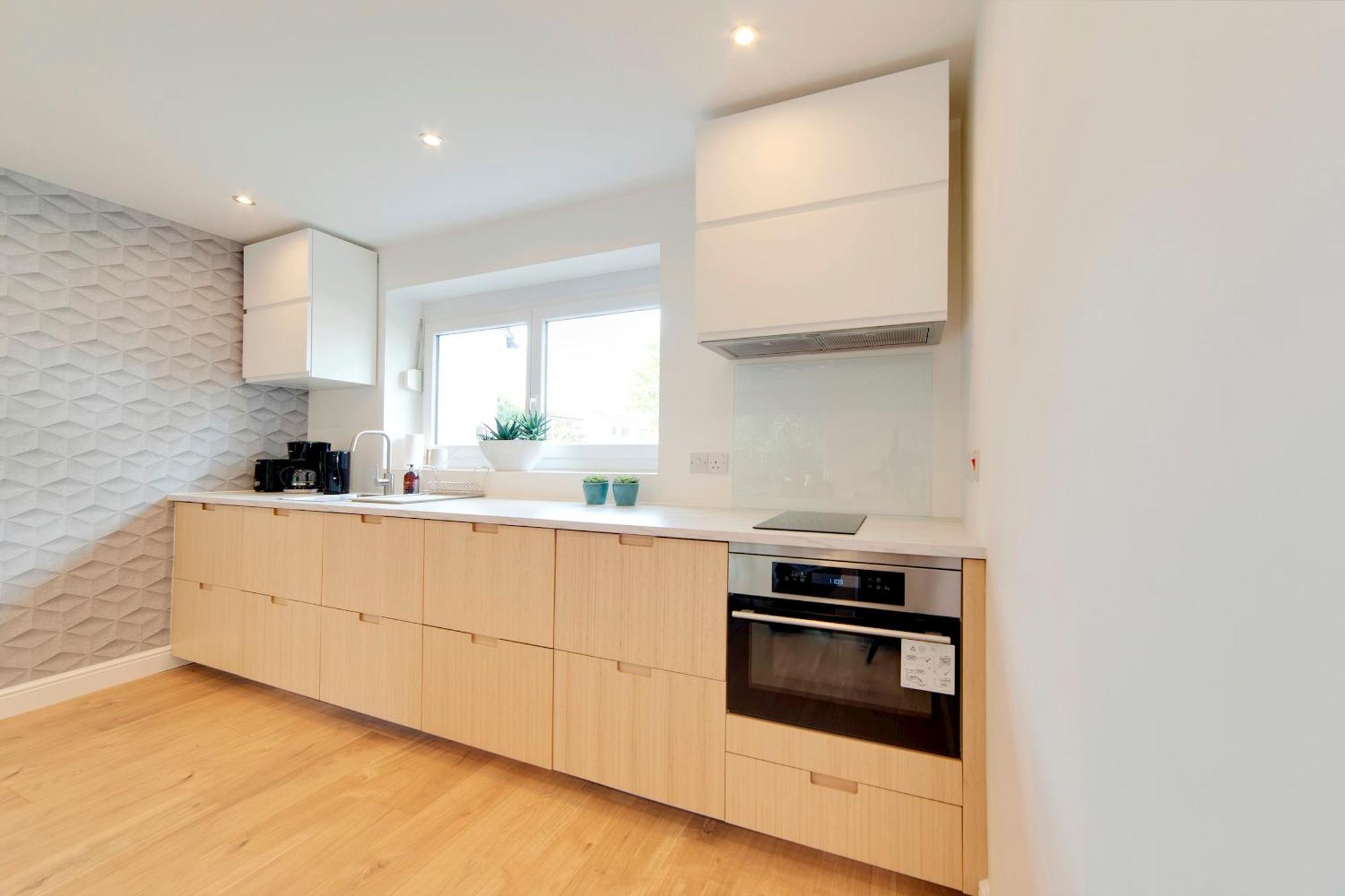 Pass The Keys 49 Byron Square Modern And Spacious 3 Bed Home With Free Parking Cambridge  Exterior photo