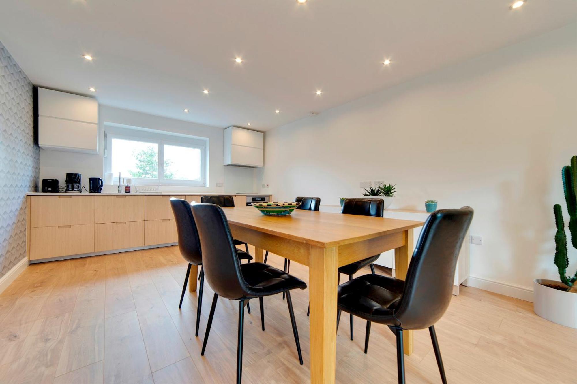 Pass The Keys 49 Byron Square Modern And Spacious 3 Bed Home With Free Parking Cambridge  Exterior photo